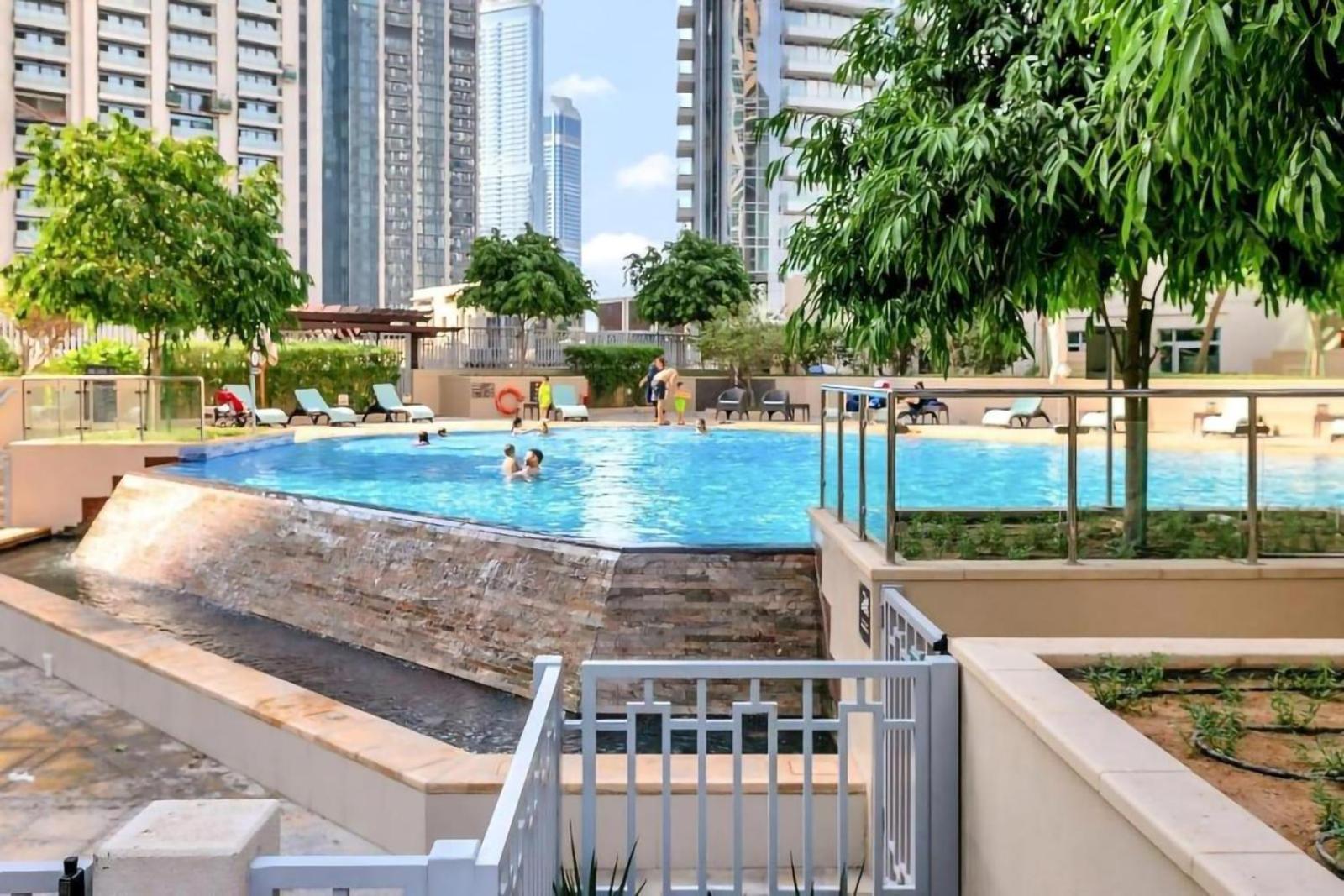 Dream Inn Apartments - Burj Residence With Fountain View Dubai Exterior photo
